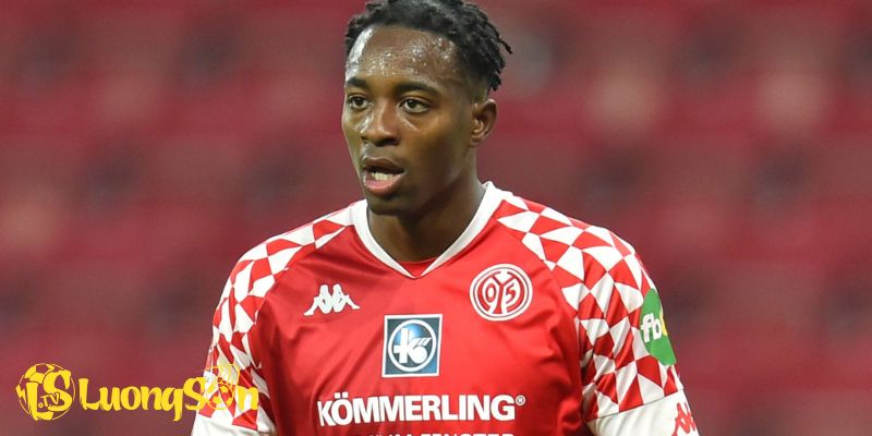 AC Milan chiêu mộ Jean-Philippe Mateta