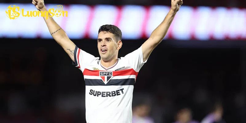 Cuộc sống cá nhân và tương lai của Oscar Dos Santos Emboaba Júnior